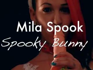 Mila spook เป็น กระต่ายบันนี่